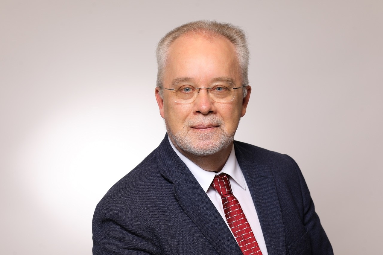 Donald B. Dingwell Donald B. Dingwell